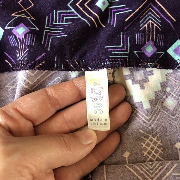 LuLaRoe Blue Multicolor Aztec Print Leggings Women's One Size Tall and Curvy - Picture 3 of 7